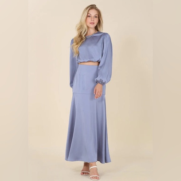 Satin Mermaid Set: Brand New! - Picture 1 of 7